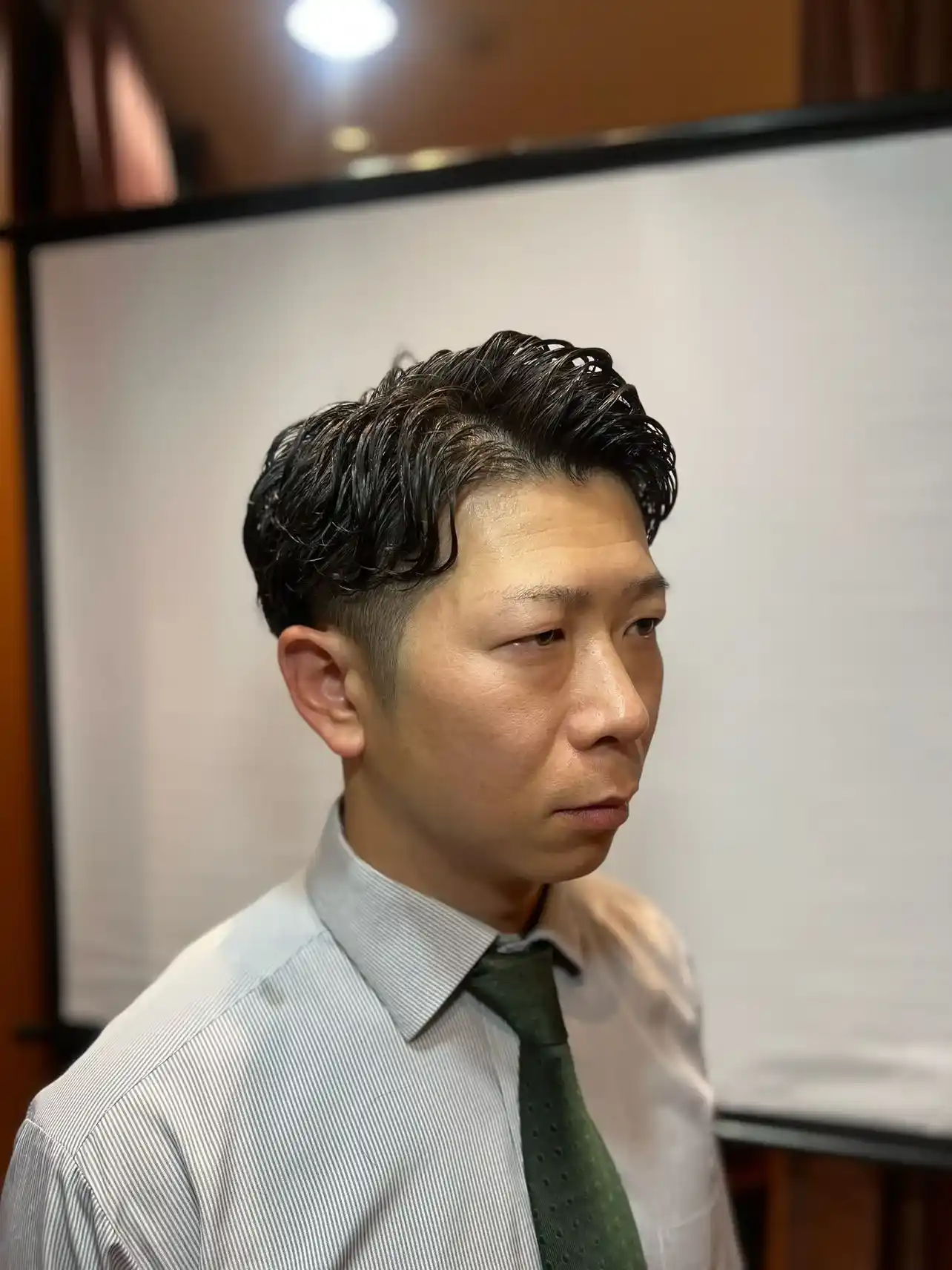 メンズカット＋ナチュラルパーマ＋顔剃り（９０分）